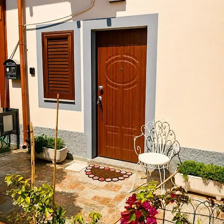 Bed & Breakfast L'angoletto 3*
